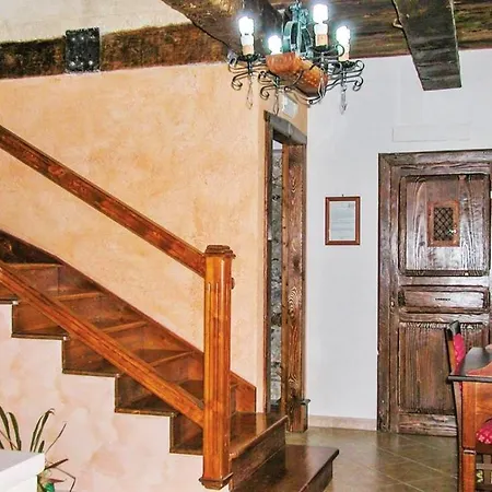 Apartment Spacious In With Mountain View *