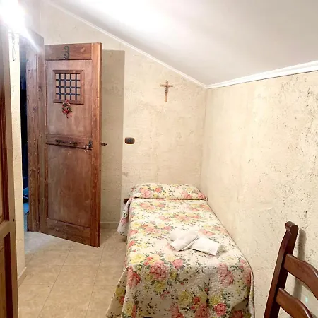 Spacious In With Mountain View Apartment *
